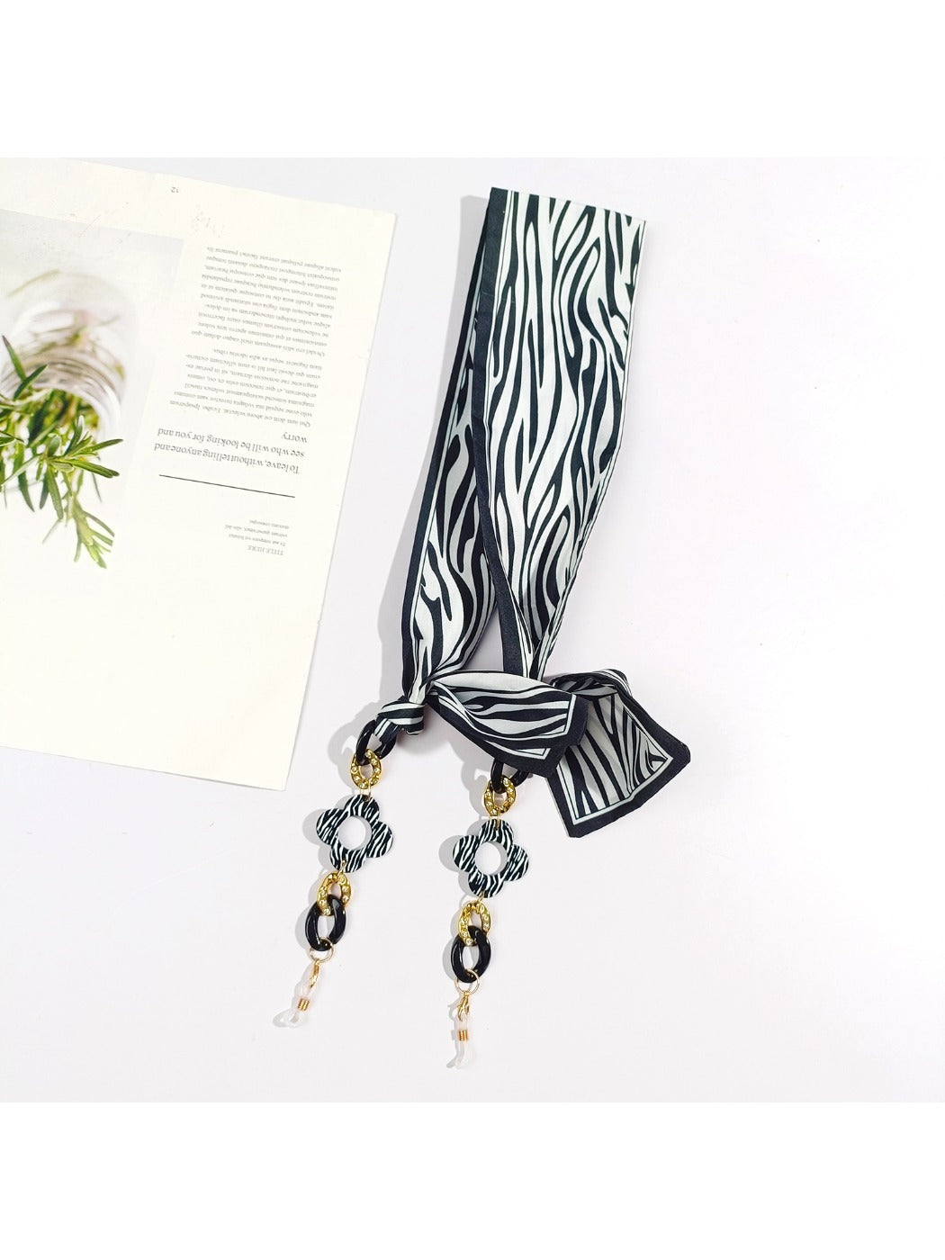 Velra - Vintage Striped Eyeglass Strap