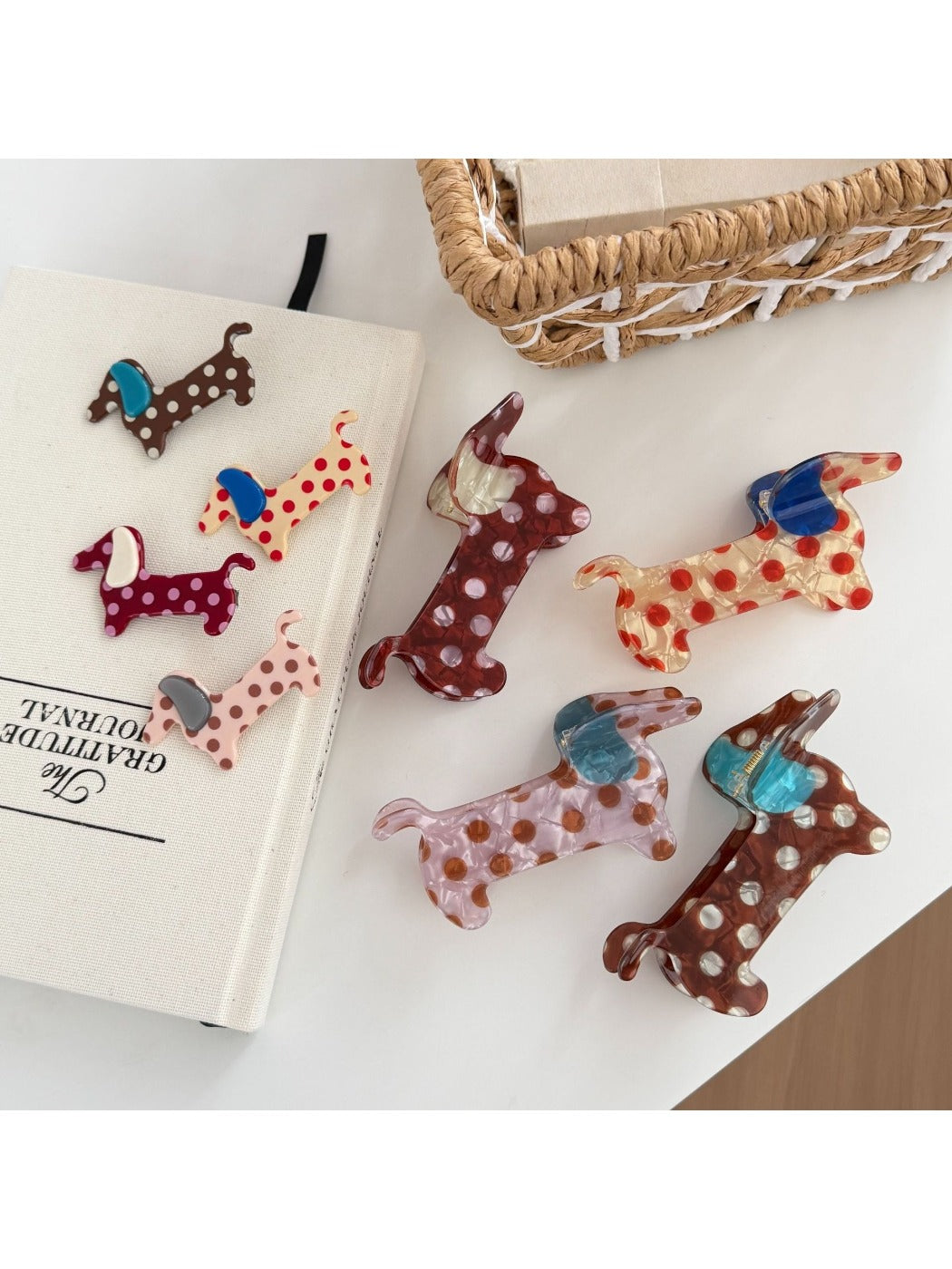Beau - Cute Polka Dot Puppy Shaped Claw Clip