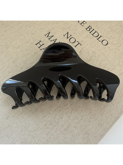 Beau - Minimalist Keel Shaped Hair Claw Clip