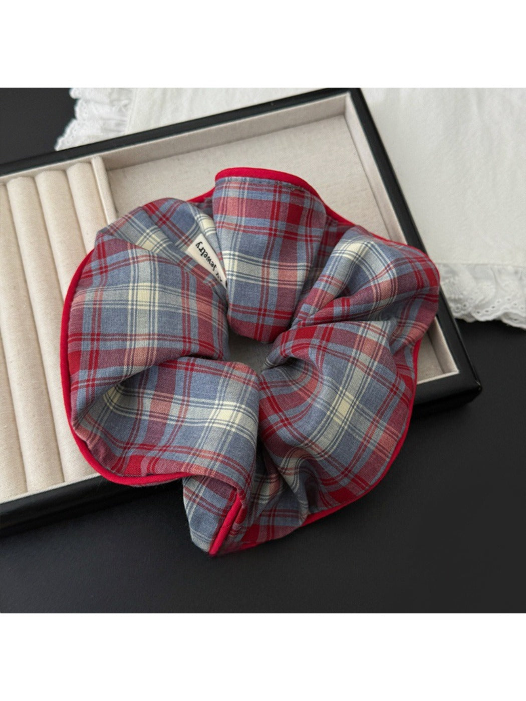 Gifty - Women's Plaid Large Intestine Hair Ring