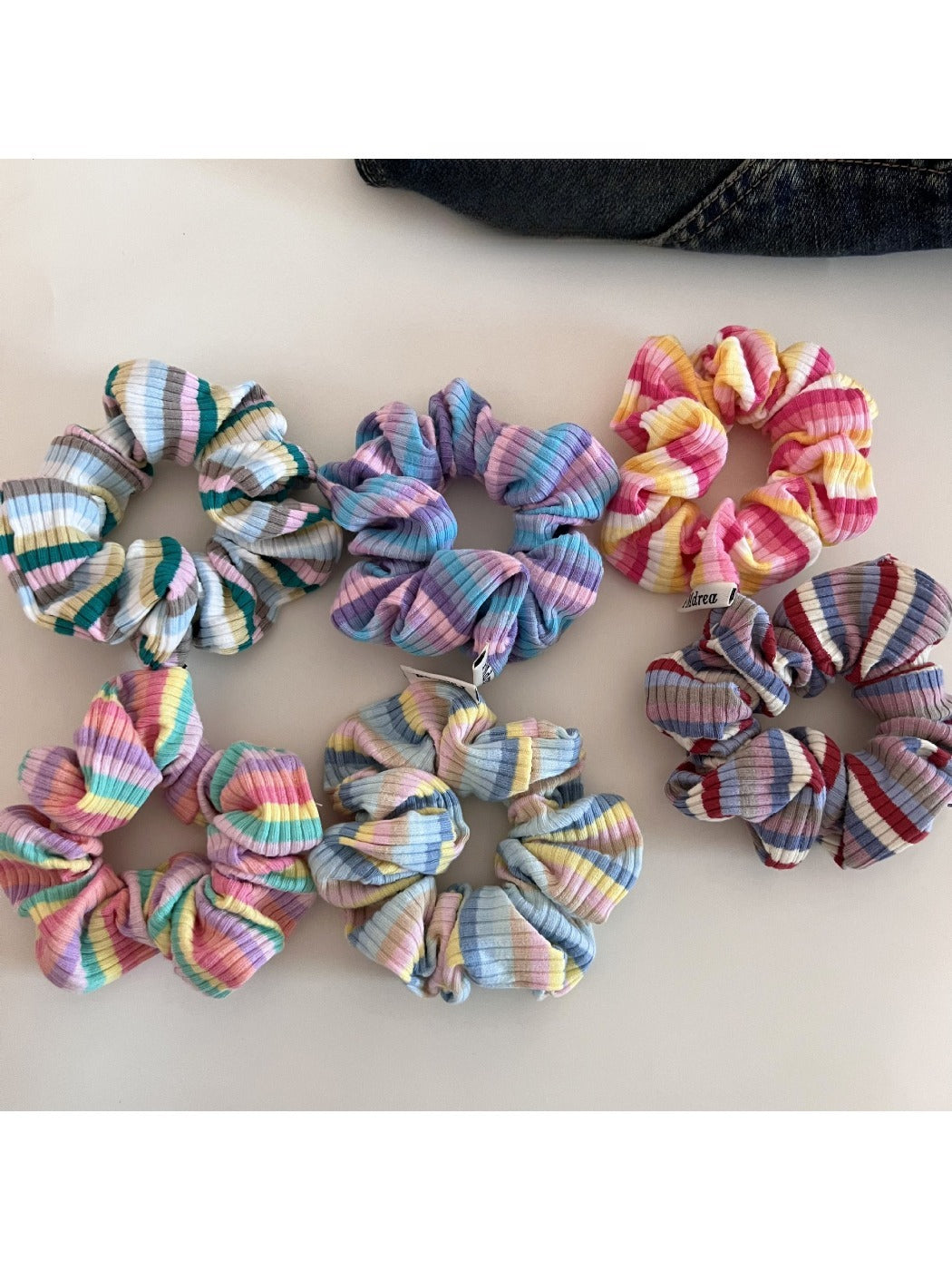 Gifty - Colorful Striped Hair Tie