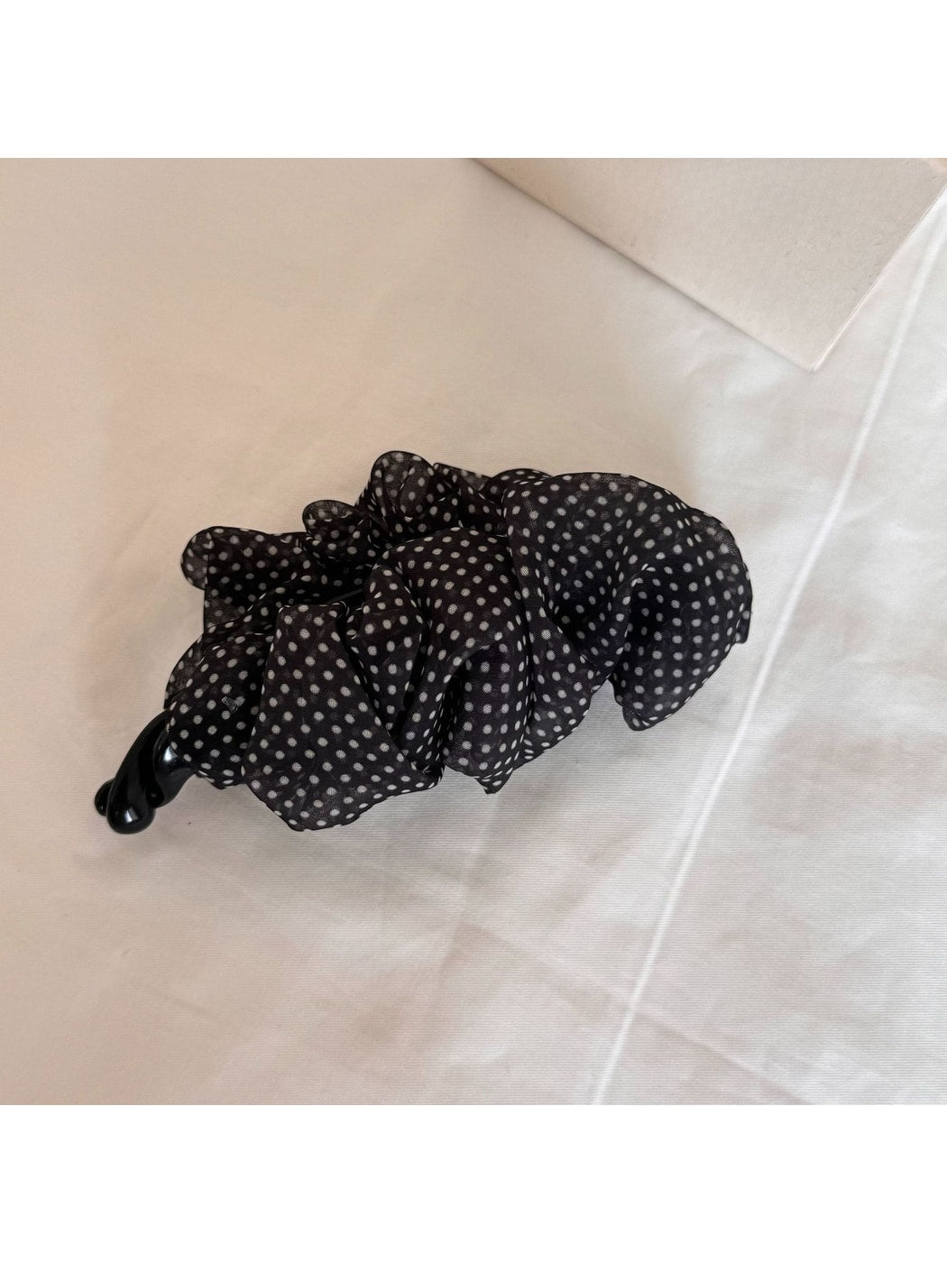 Beau - Cloud Shape Sheer Fabric Polka Dot Banana Clip