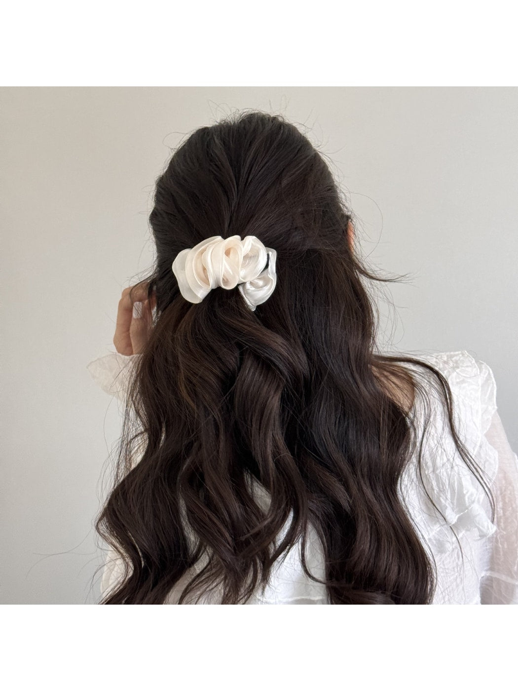 Beau - Minimal Pleated Satin Finish Banana Clip