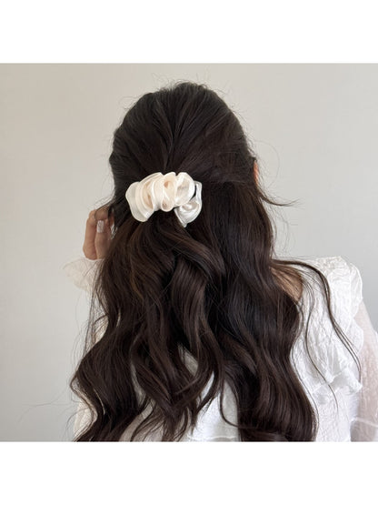Beau - Minimal Pleated Satin Finish Banana Clip