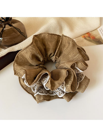 Gifty - Soft Spring Ruffle Hair Ring