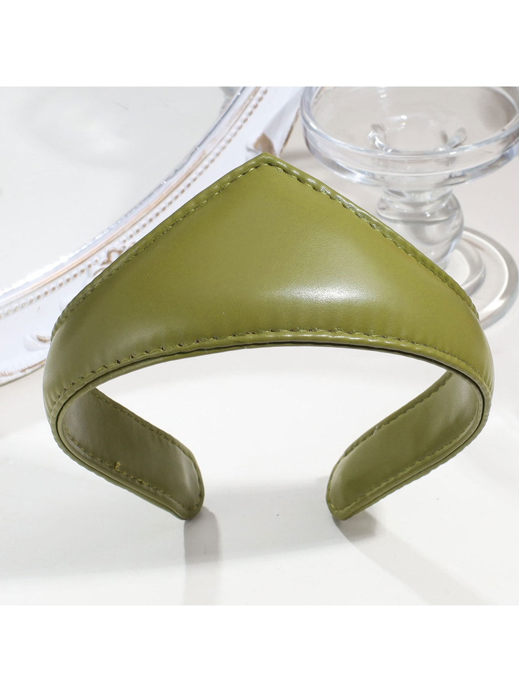 Gifty - Padded PU Court Style Fashion Headband