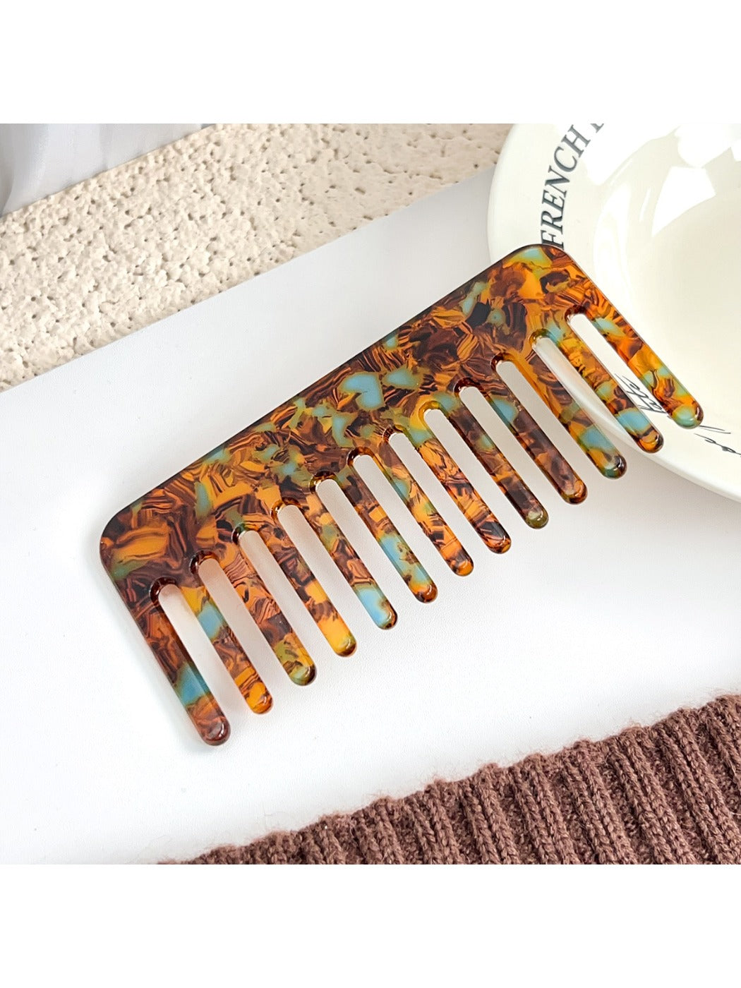Camerow - Elegant Marble Pattern Comb