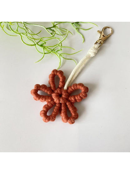 Keypus - Flower Keychain Minimalist Cute Floral Accessory