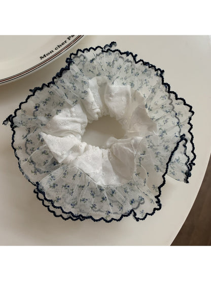 Gifty - Lace Floral Print Scrunchie