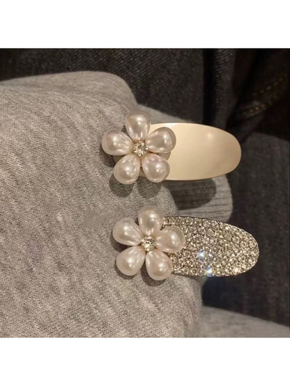Beau - Floral Oval Duckbill Side Hair Clip