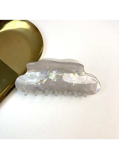 Beau - Cloud-Shaped Shark Clip