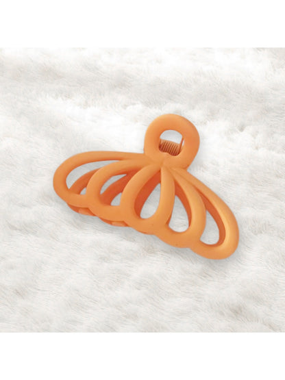 Beau - Hollow Fan Shape Plastic Hair Claw Clip