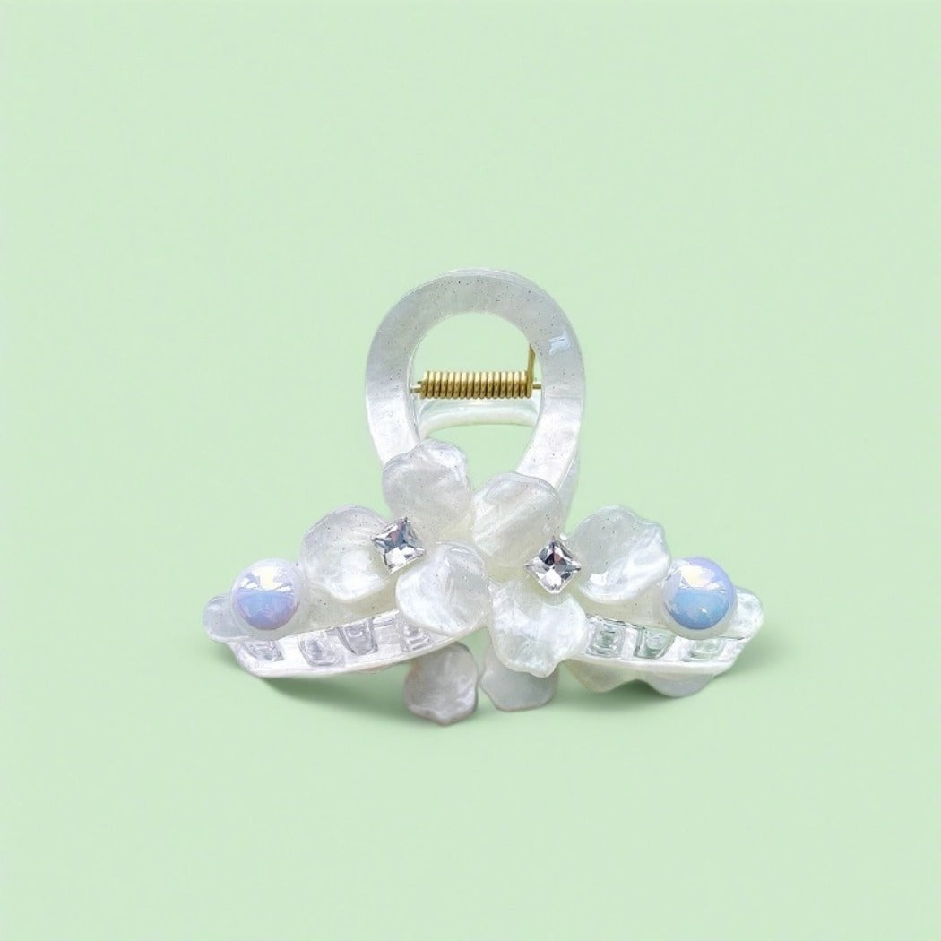 Beau - Floral Pearl Hair Claw Clips