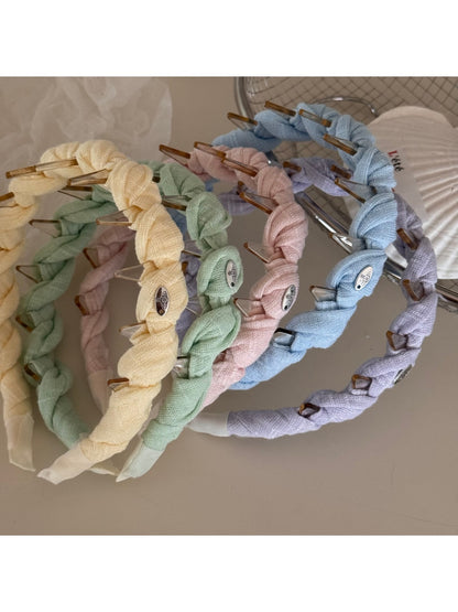 Gifty - Textured Toothed Curved Wrapped Headband