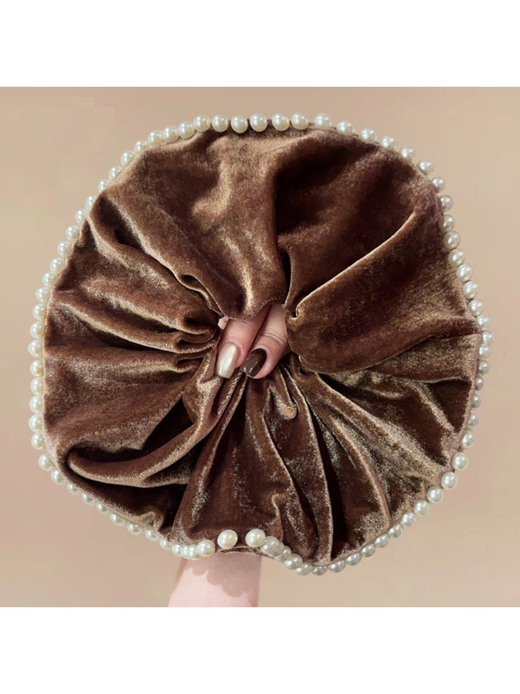 Gifty - Solid Color Velvet Scrunchie Hair Tie