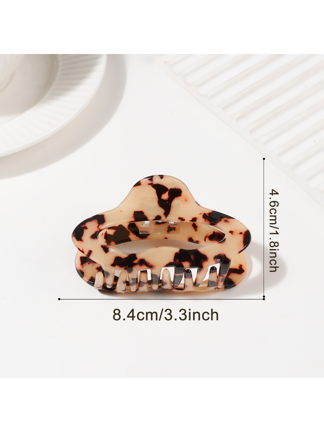 Beau - Curved Cloud Shape PVC Hair Claw Clip