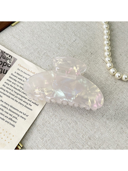 Beau - Elegant Medium Acrylic Hair Clip