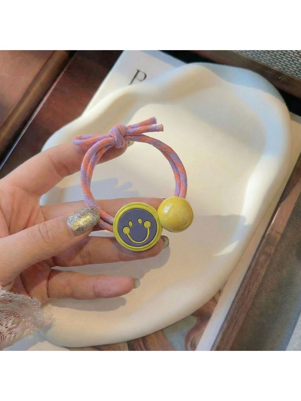 Gifty - Smiley Face Beaded Bow Elastic Hair Tie