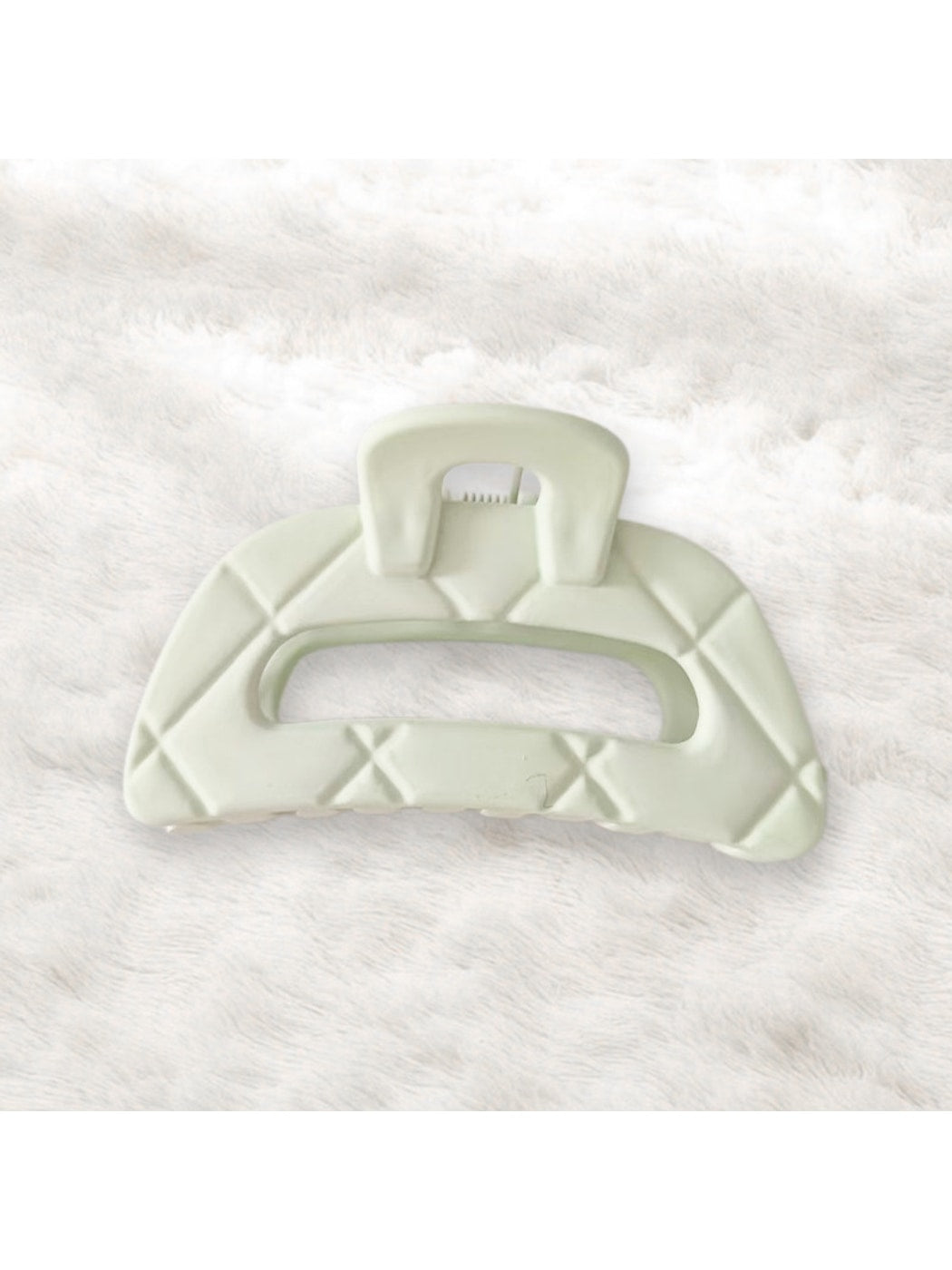 Beau - Geometric Hollow Out Plastic Alloy Claw Clip