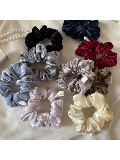 Gifty - Elegant Solid Color Ruched Scrunchie