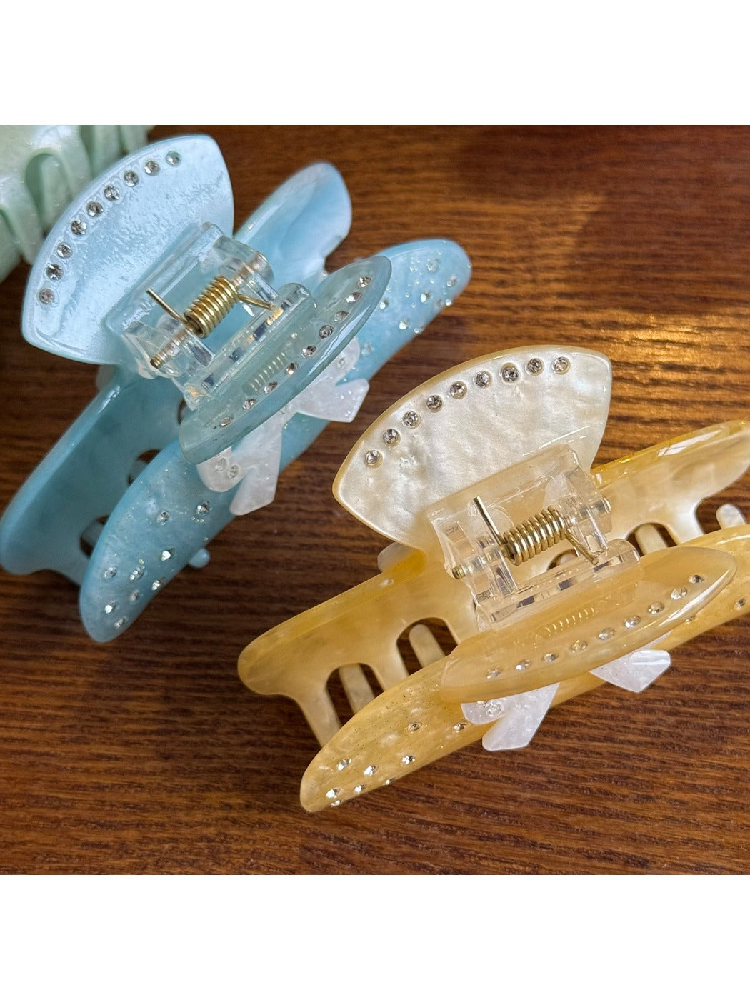 Beau - Bow Detail Acetate Claw Clip