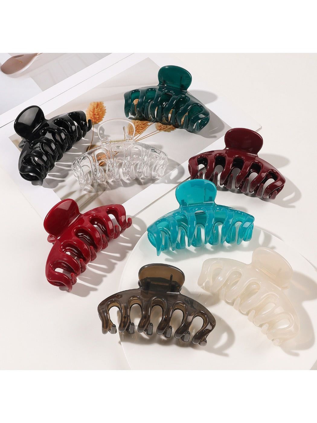 Beau - Minimalist Pumpkin Shaped Hair Claw Clip