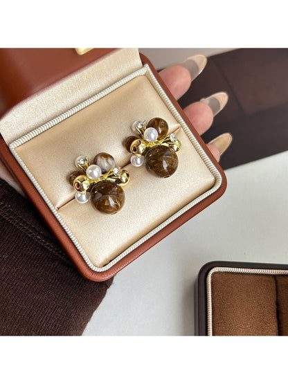 Earedge - Gentle & Elegant Stud Earrings