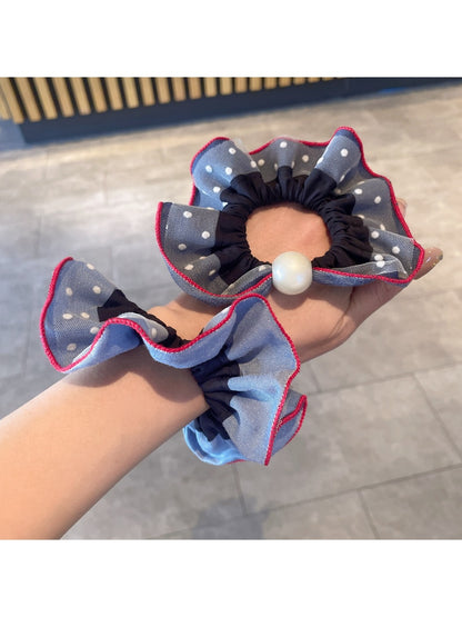 Gifty - Versatile Polka Dot Scrunchie