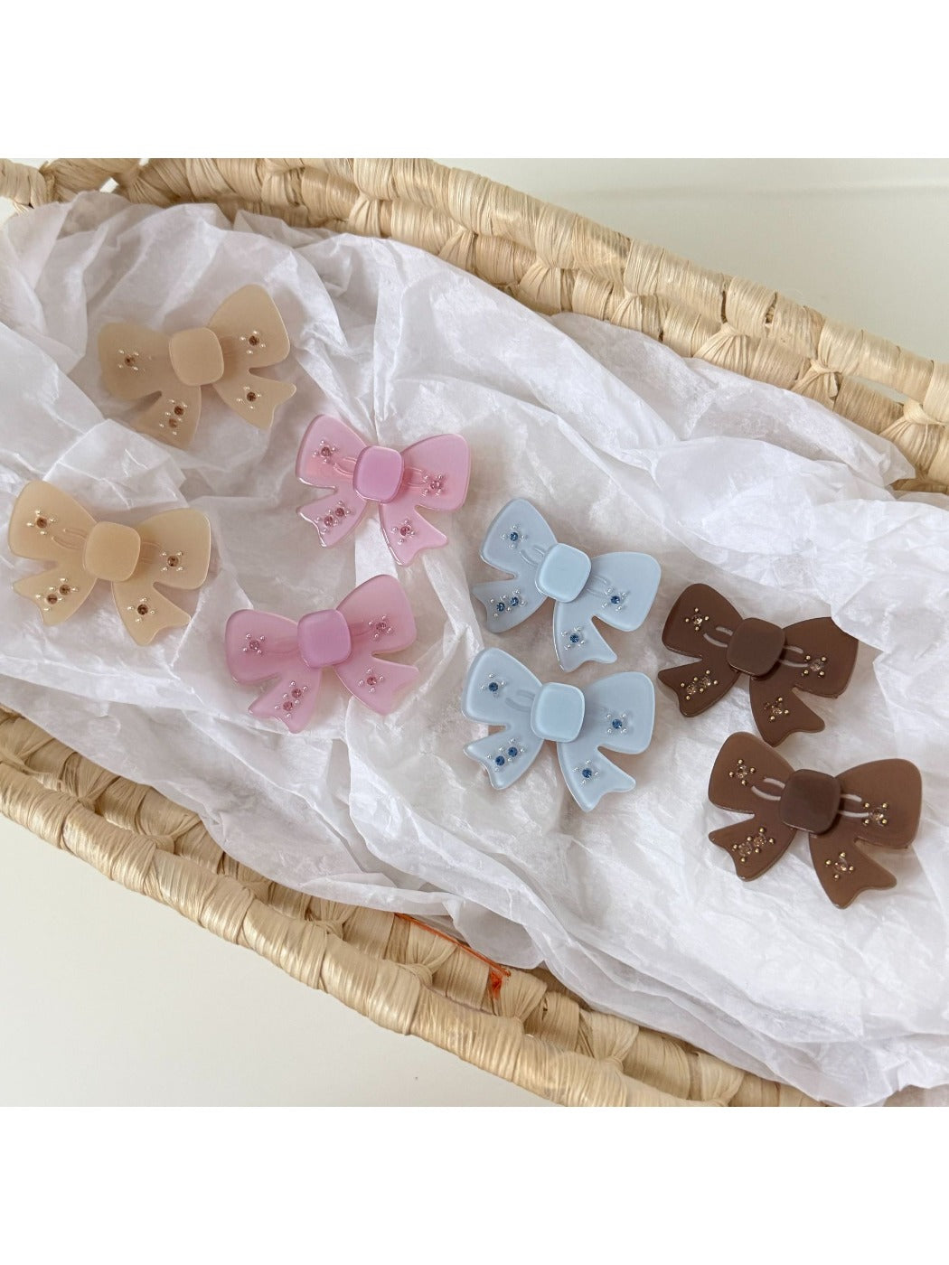 Beau - Sweet Bow Accent Plastic Alloy Hair Clip