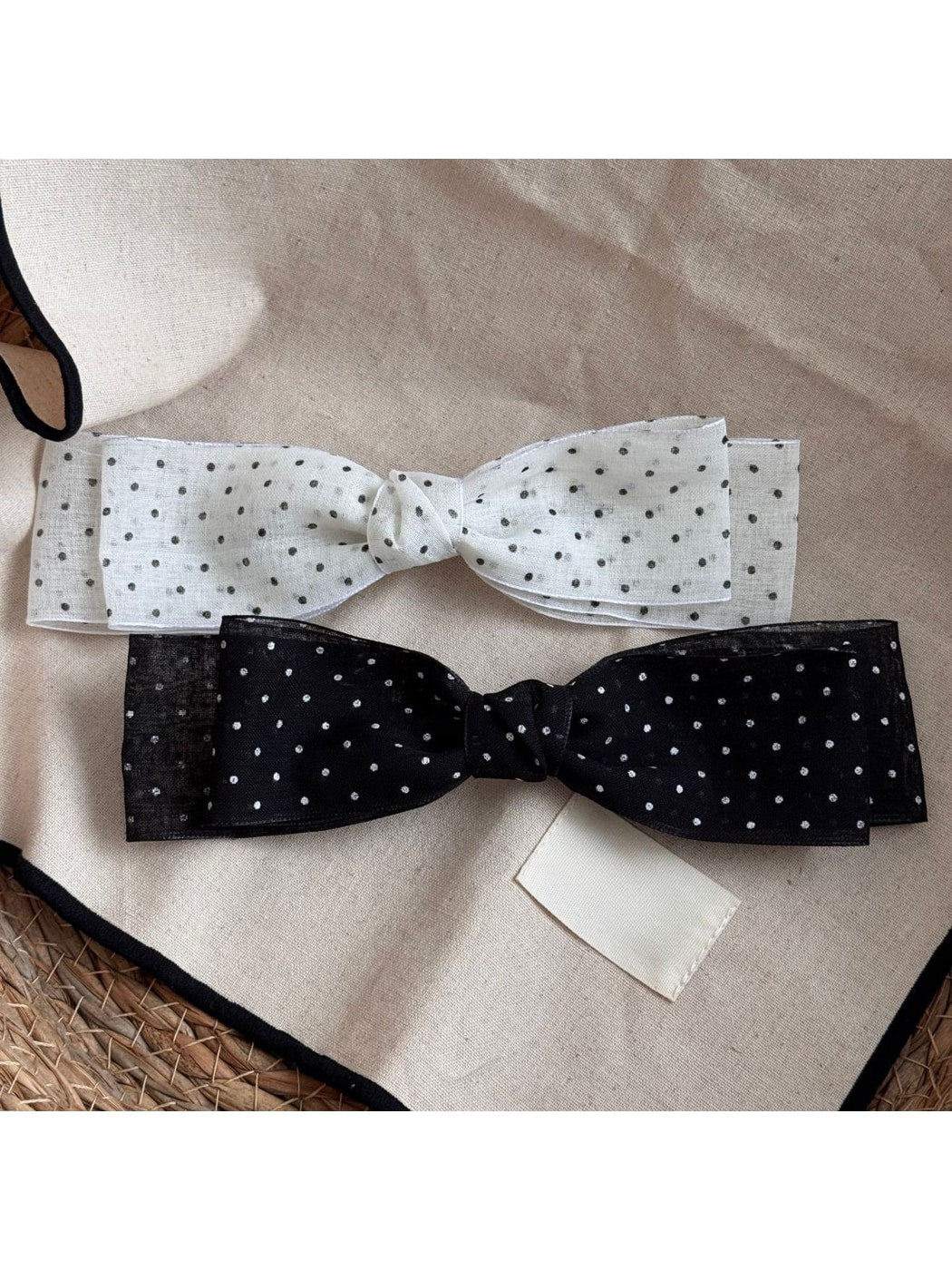 Beau - Sweet Dotted Bow Spring Top Hair Clip