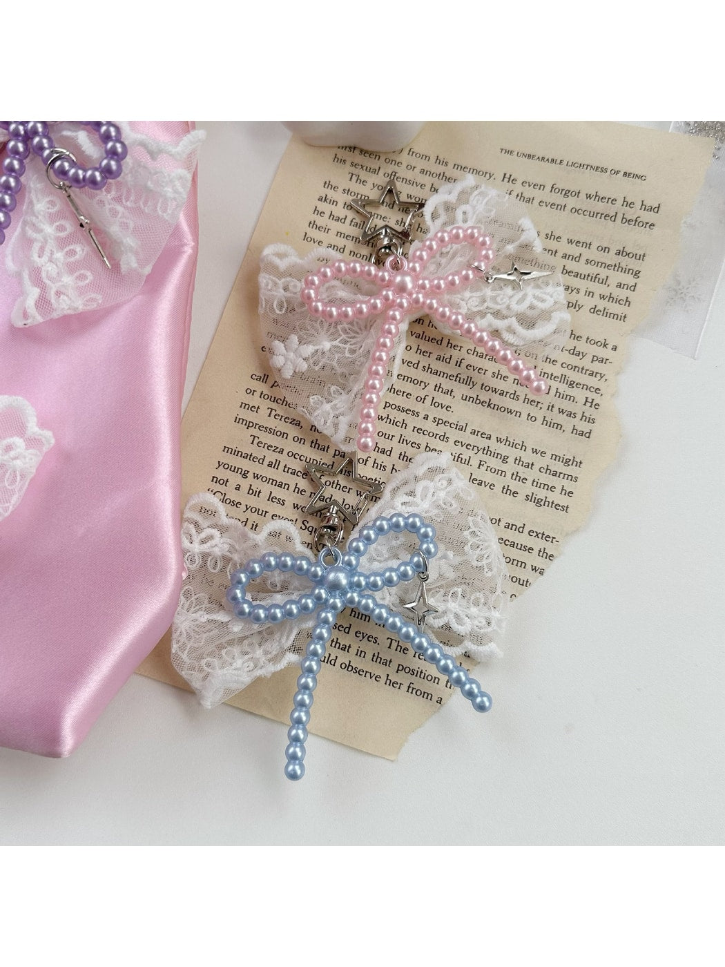 Keypus - Sweet Lace Heart Charm Bow Bag Accent Keychain