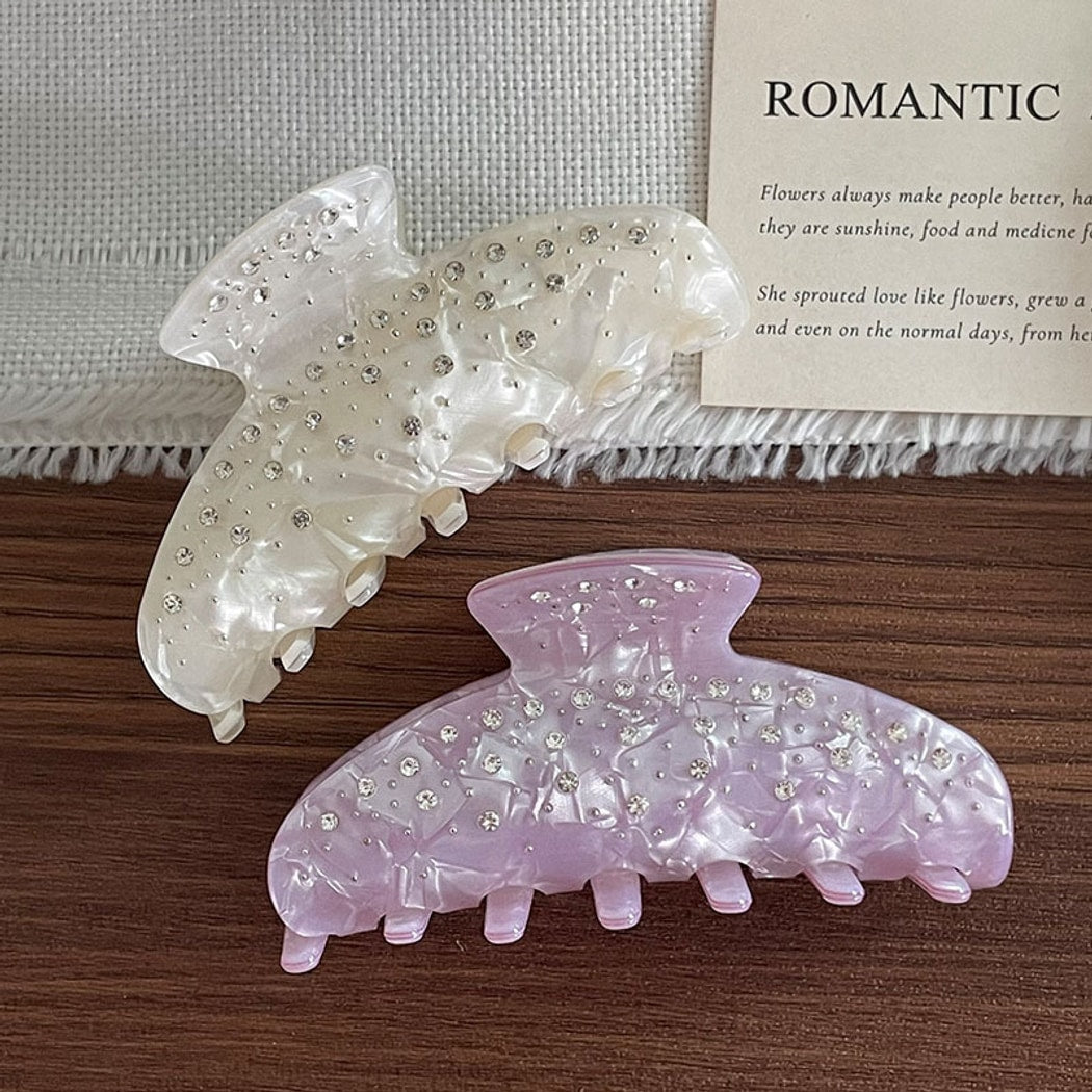 Beau - Elegant Marbled Pattern Triangular Claw Clip