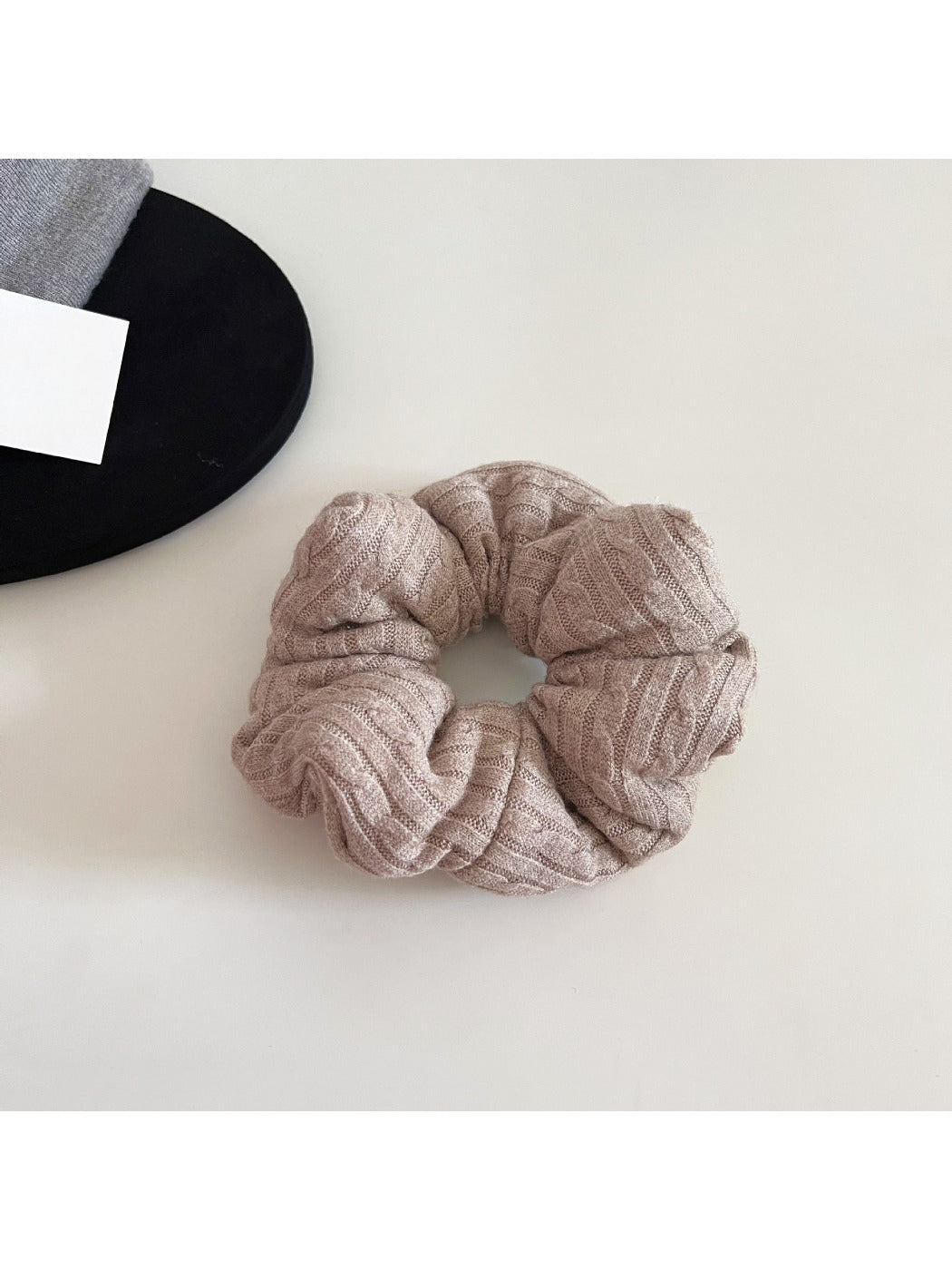 Gifty - Autumn-Winter Versatile Yarn Knitted Scrunchie
