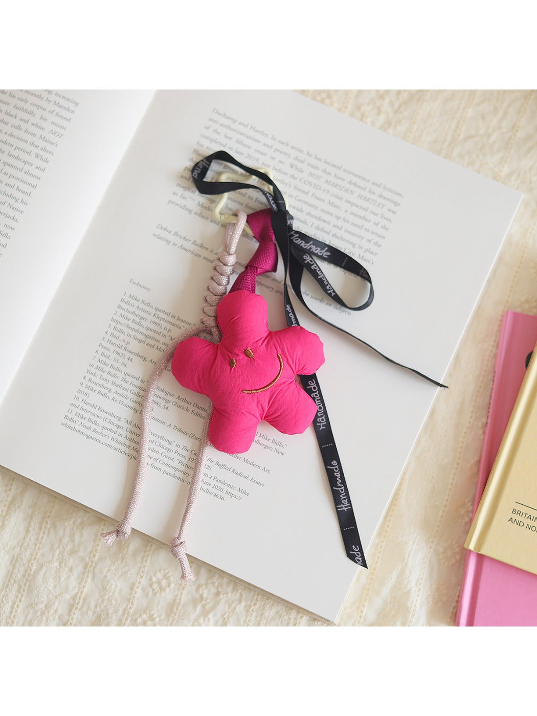 Keypus - Cute Smiley Face Pendant