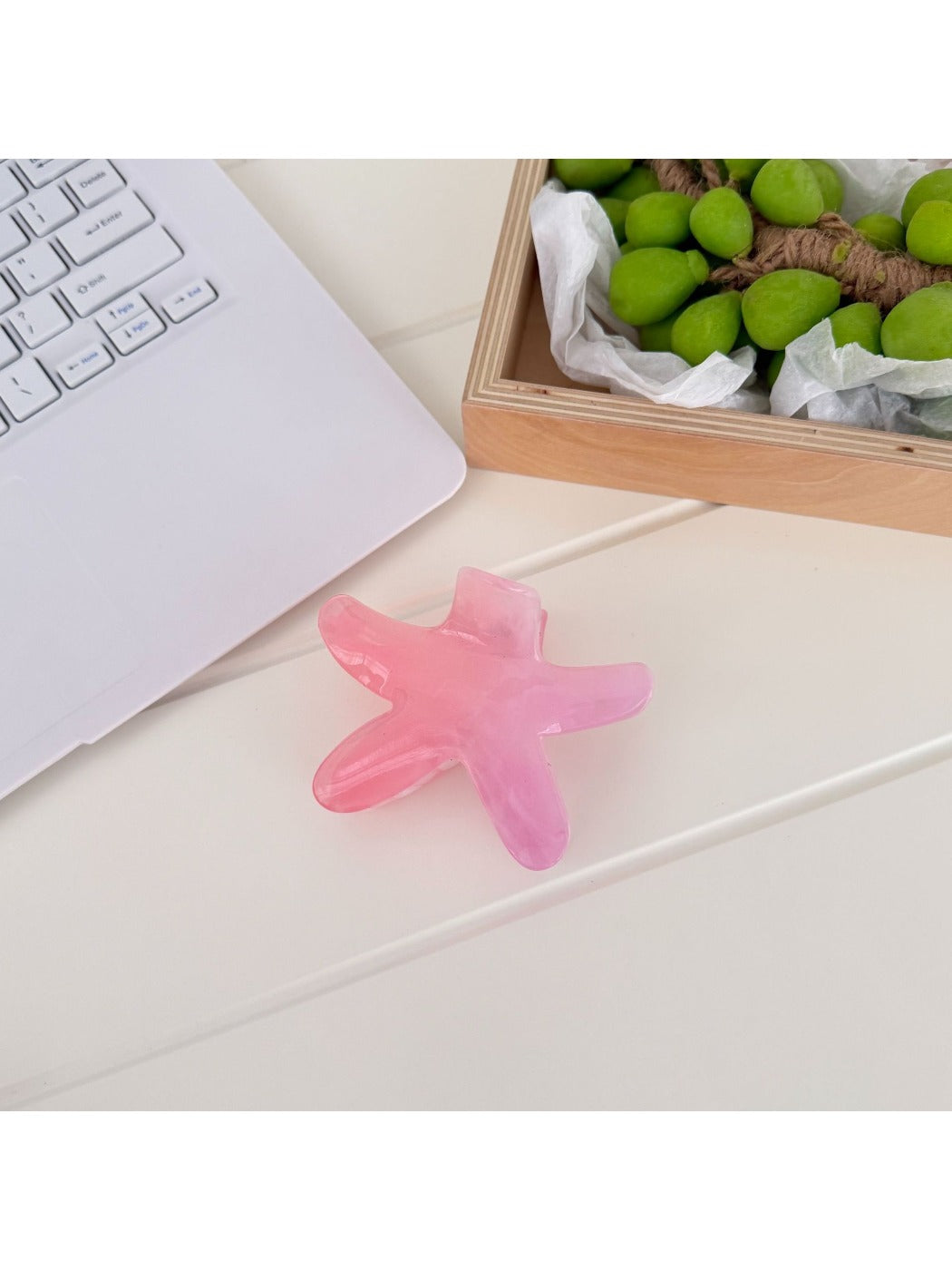 Beau - Sweet Starfish Gradient Gloss Claw Clip