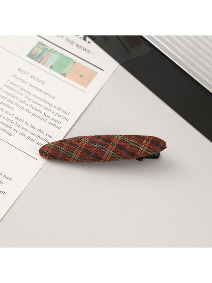 Beau - Plaid Fabric Oval Side Bangs Hair Clip