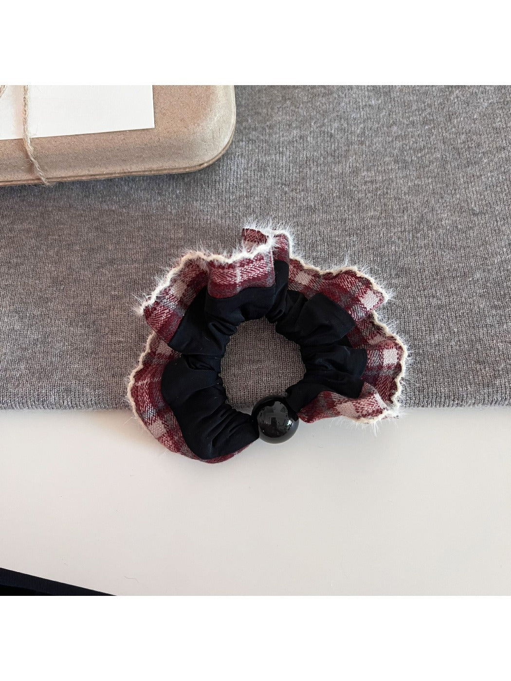 Gifty - Elegant Plaid Patchwork Scrunchie