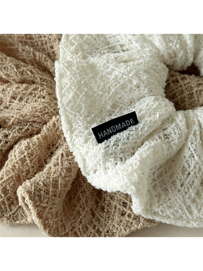 Gifty - Retro Knit Hair Scrunchie