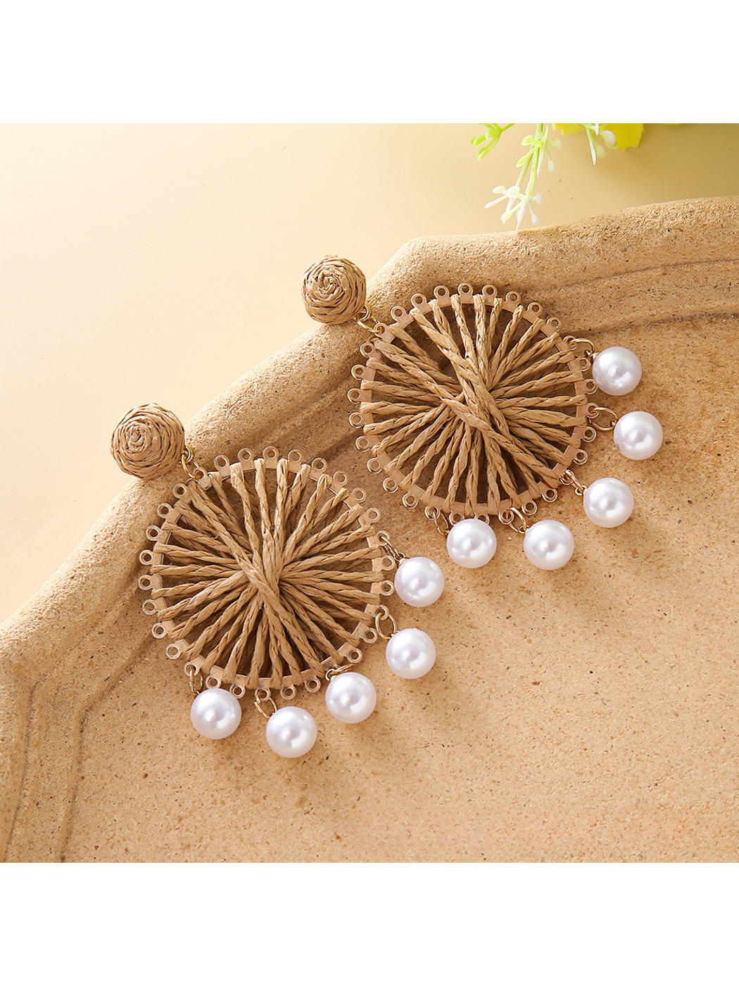 Earedge - Geometric Round Pendant Drop Earrings