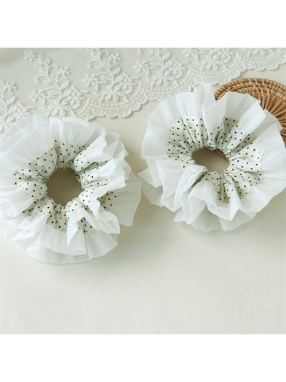 Gifty - Black White Polka Dot Scrunchie