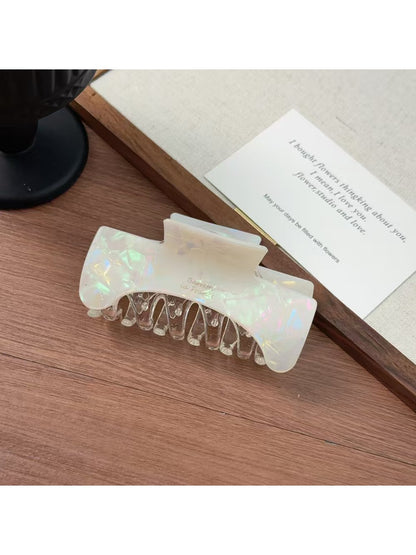 Beau - Vintage Square Claw Clip
