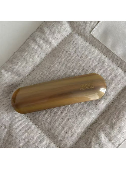 Beau - Chic Retro Acetate Hair Clip