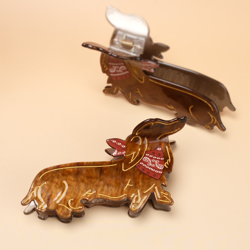 Beau - Golden Retriever Design PVC Claw Clip