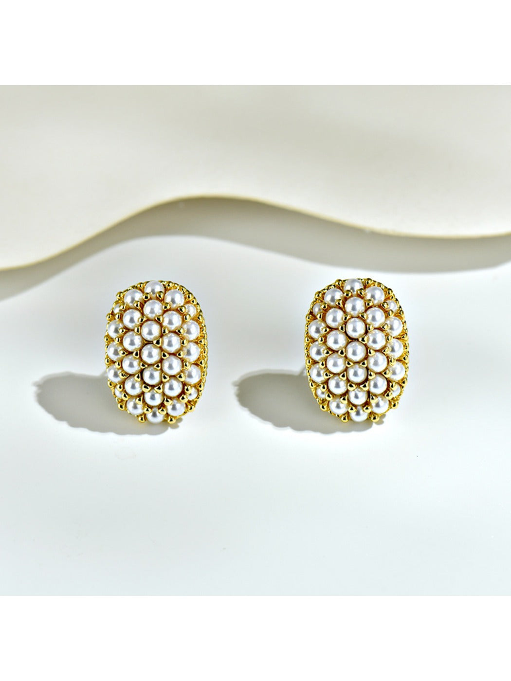 Earedge - Oval Commuter-Friendly Versatile Earrings