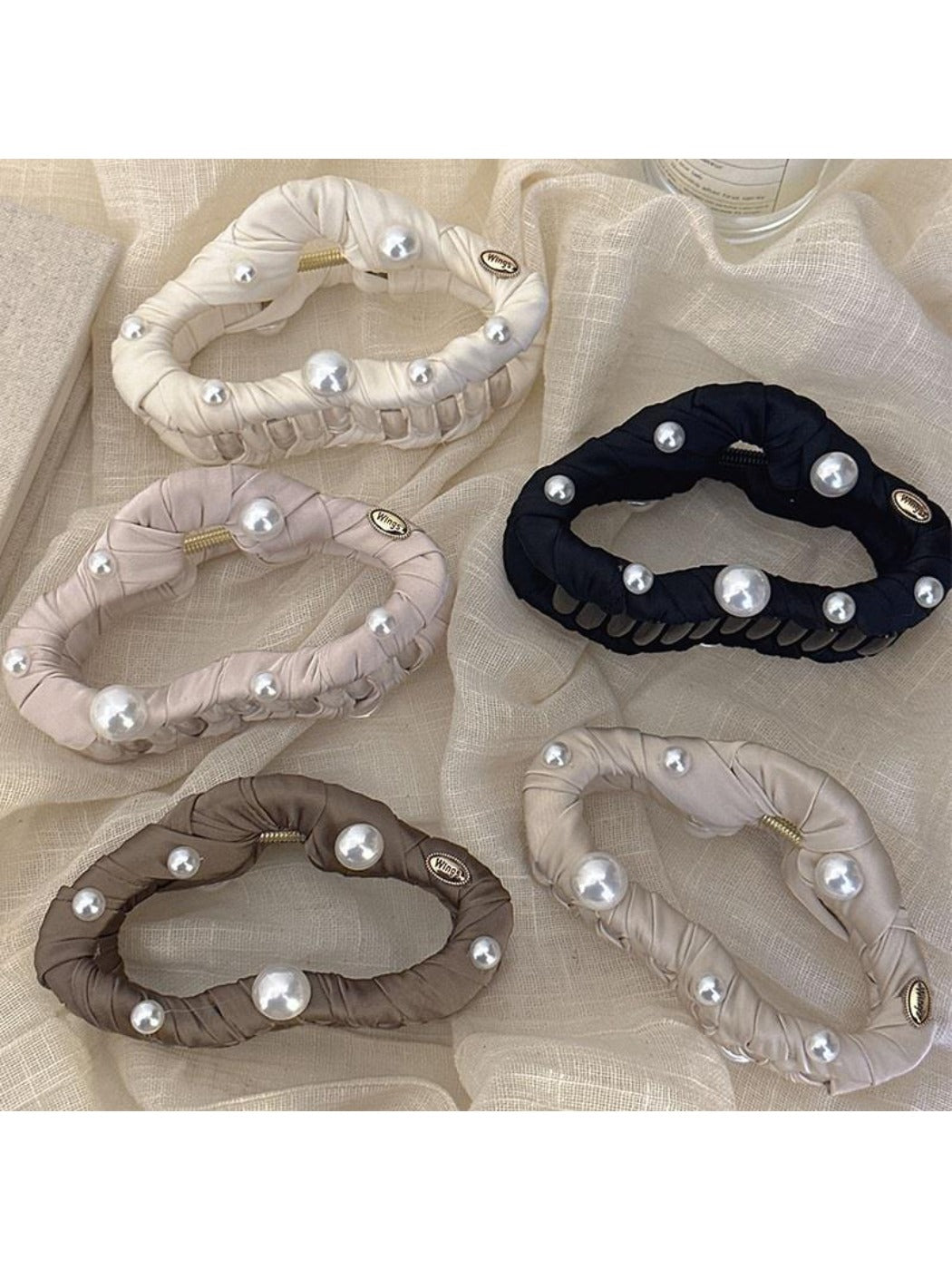 Beau - Minimalist Cloud Shaped Claw Clip