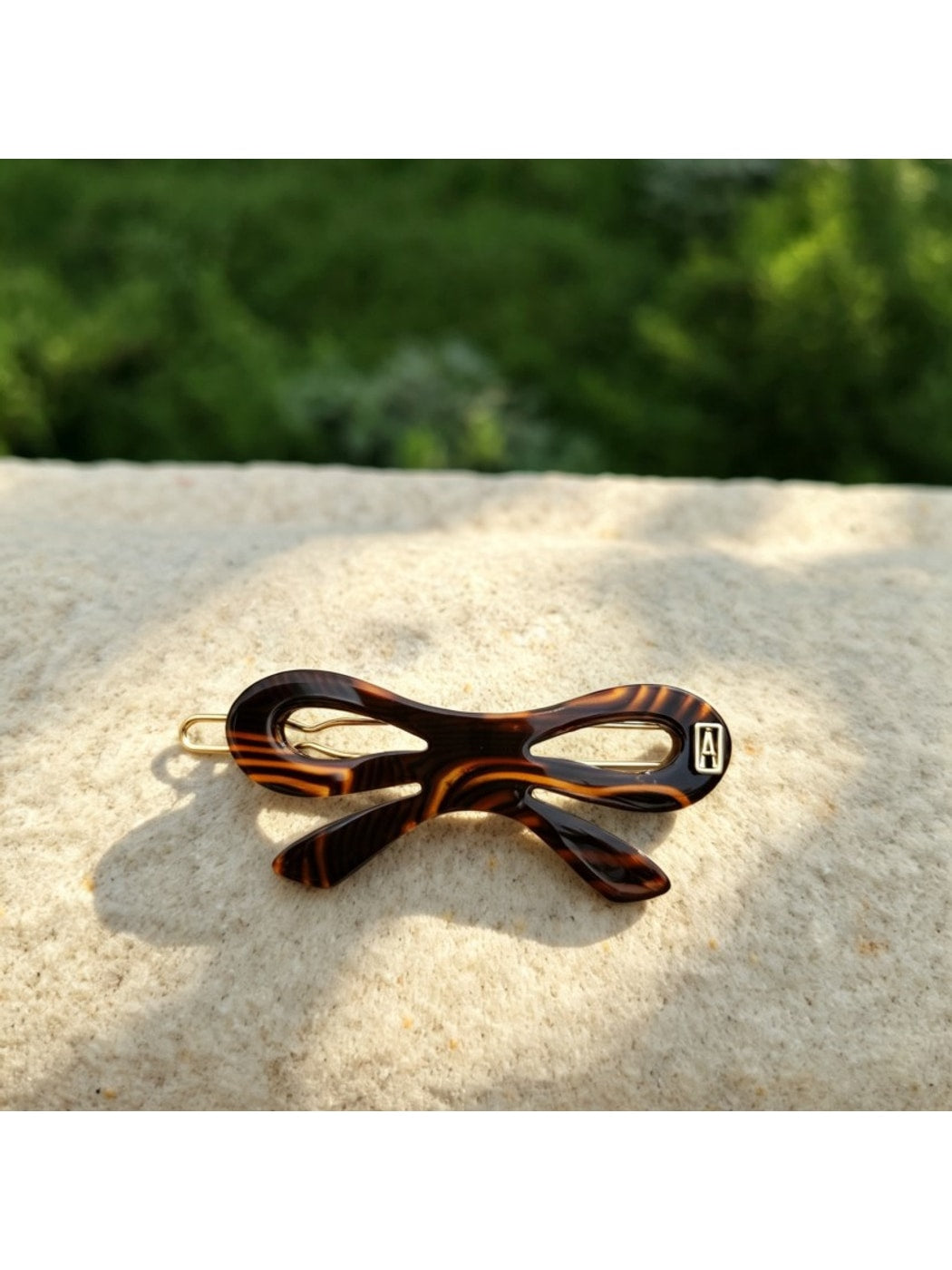 Beau - Vintage Acetate Bow Side Barrette