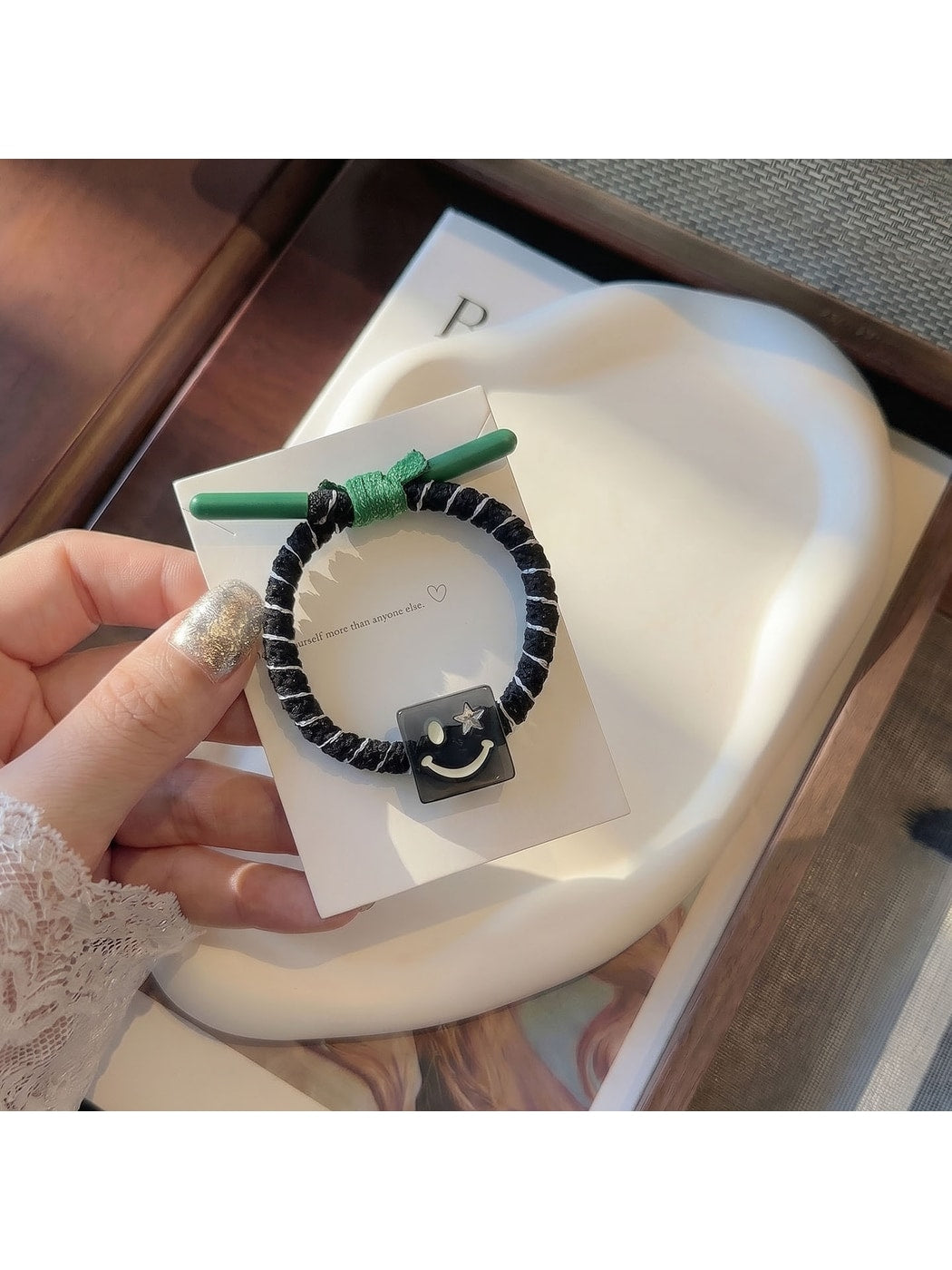 Gifty - Smiley Face Square Accent Elastic Hair Tie