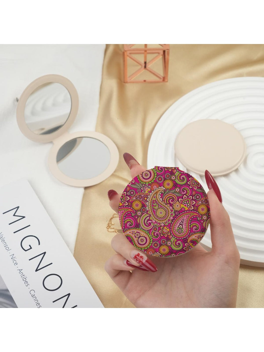 Mirroray - Vintage Teardrop Motif Compact Mirror