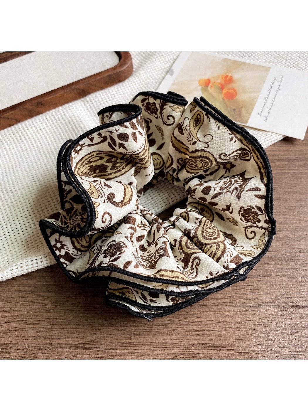 Gifty - Four Layer Floral Scrunchie