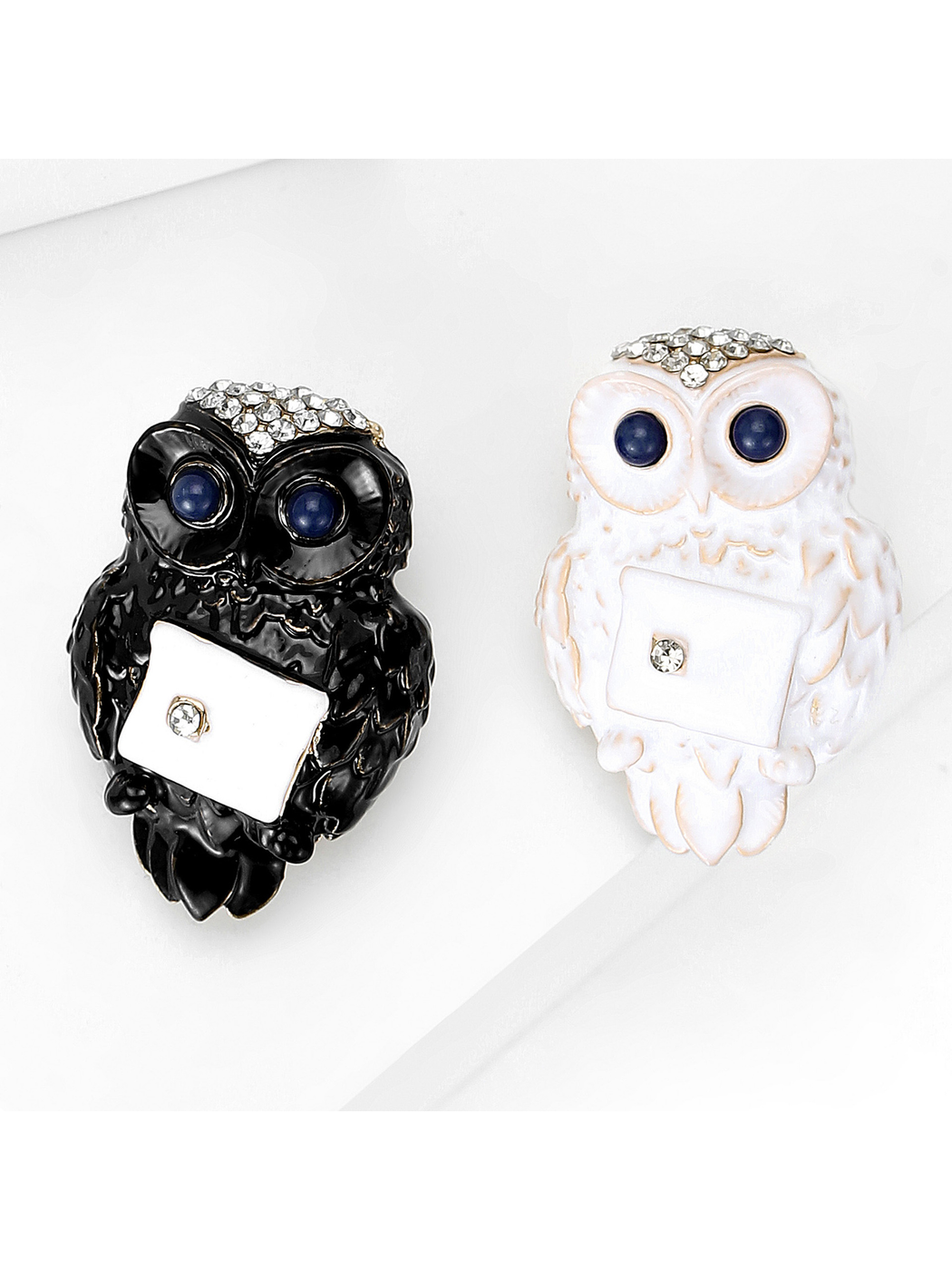 Brovia - Enamel Look Owl Alloy Brooch Accessory